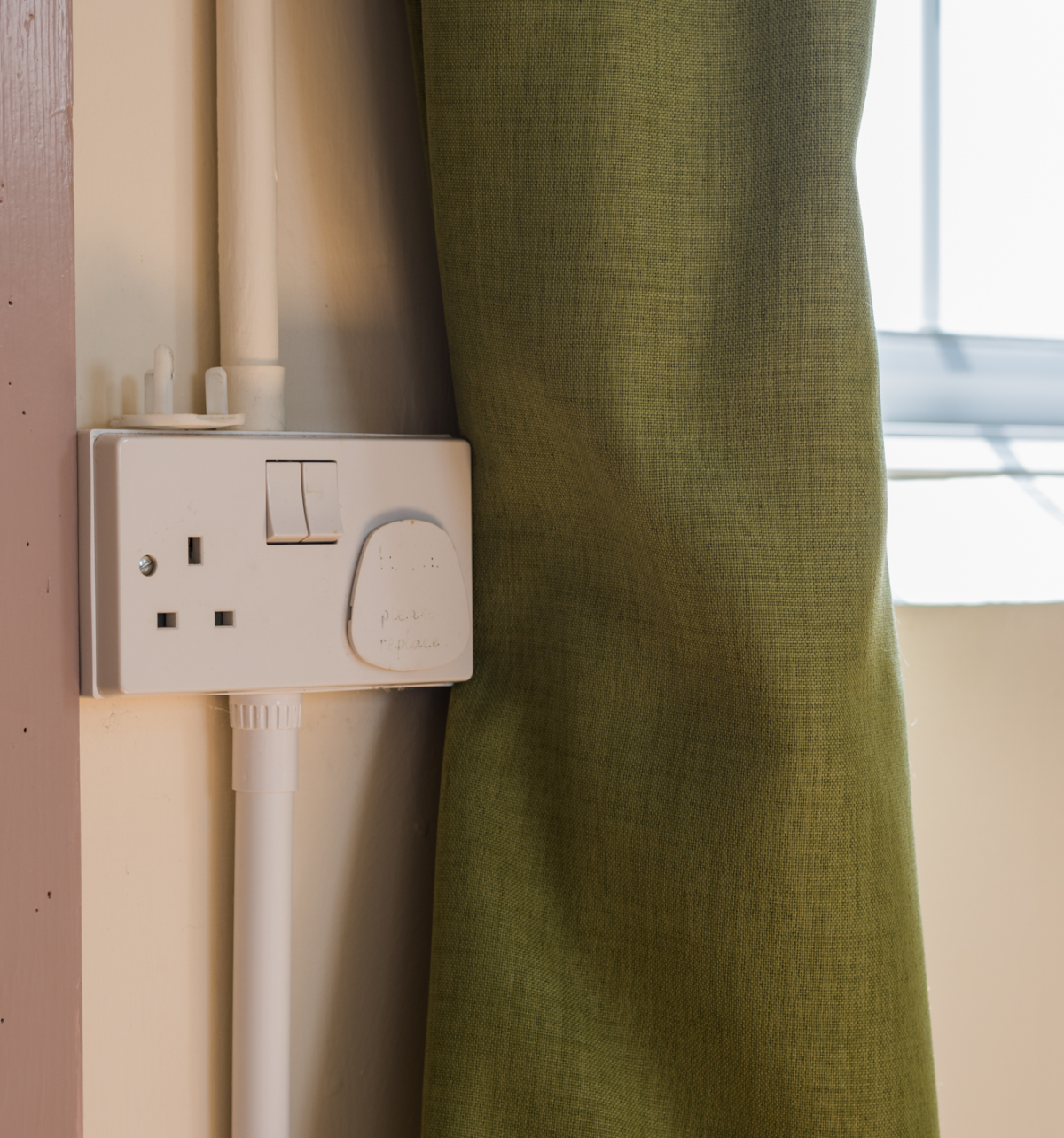 Location of plug sockets Holt Village Hall